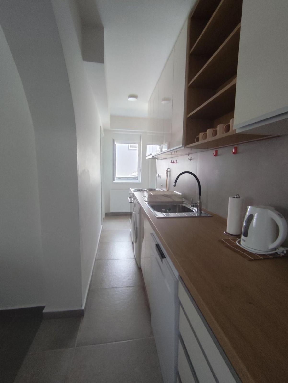 Apartment Lane *